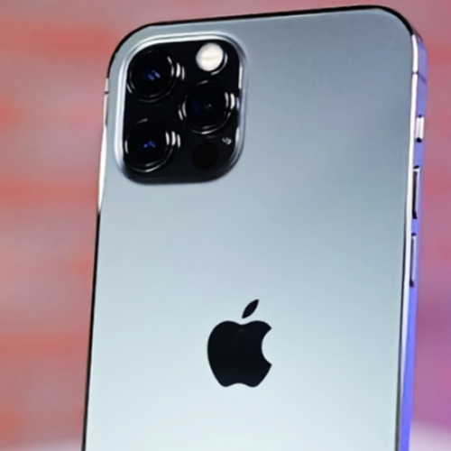 iPhone 14 Pro sẽ có thiết kế cong hơn để phù hợp với camera mặt sau lớn hơn